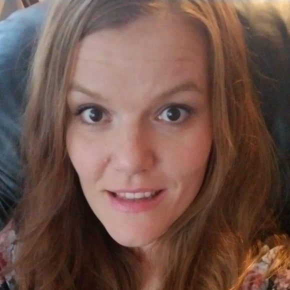 Meet your Posher, Sandra - Picture 1 of 1